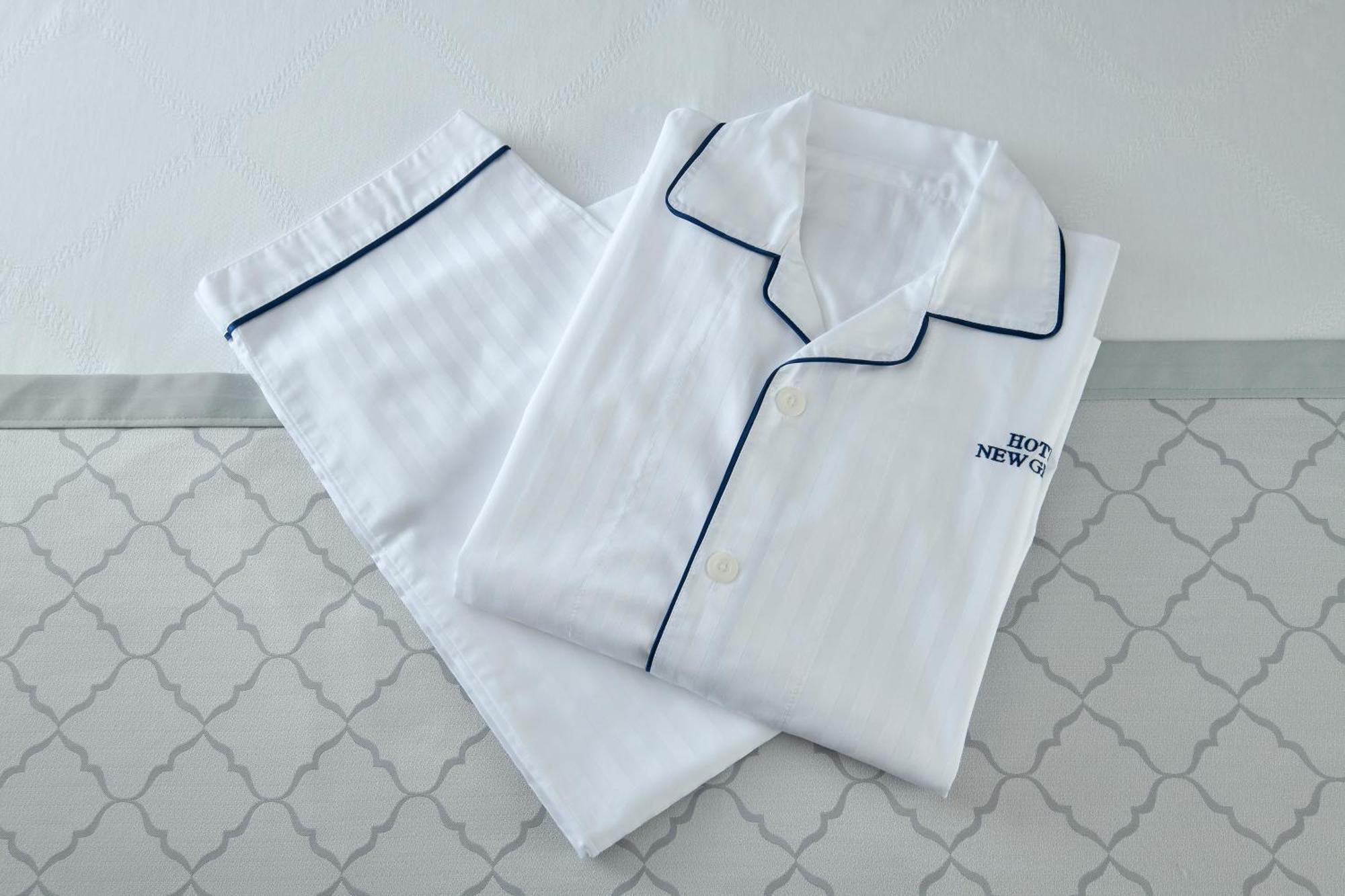 فندق نيو جراند يوكوهامَ المظهر الخارجي الصورة A set of pajamas